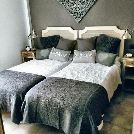 דירות Charming Studio In טריפה מראה חיצוני תמונה