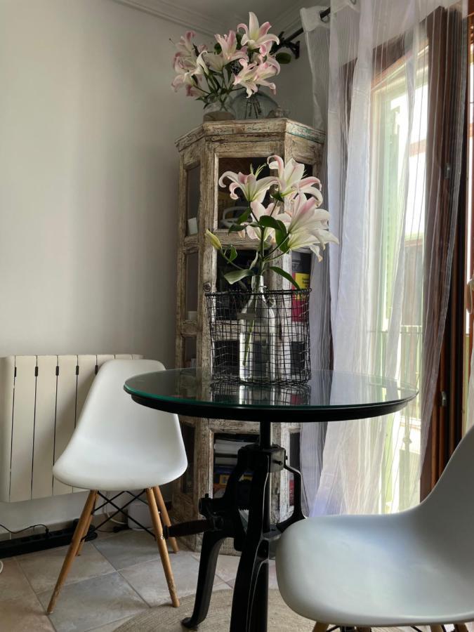 דירות Charming Studio In טריפה מראה חיצוני תמונה